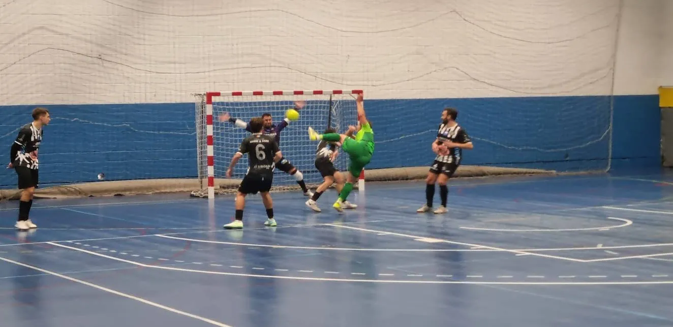 Xove FS vence a Racing de Mieres en un partido disputado
