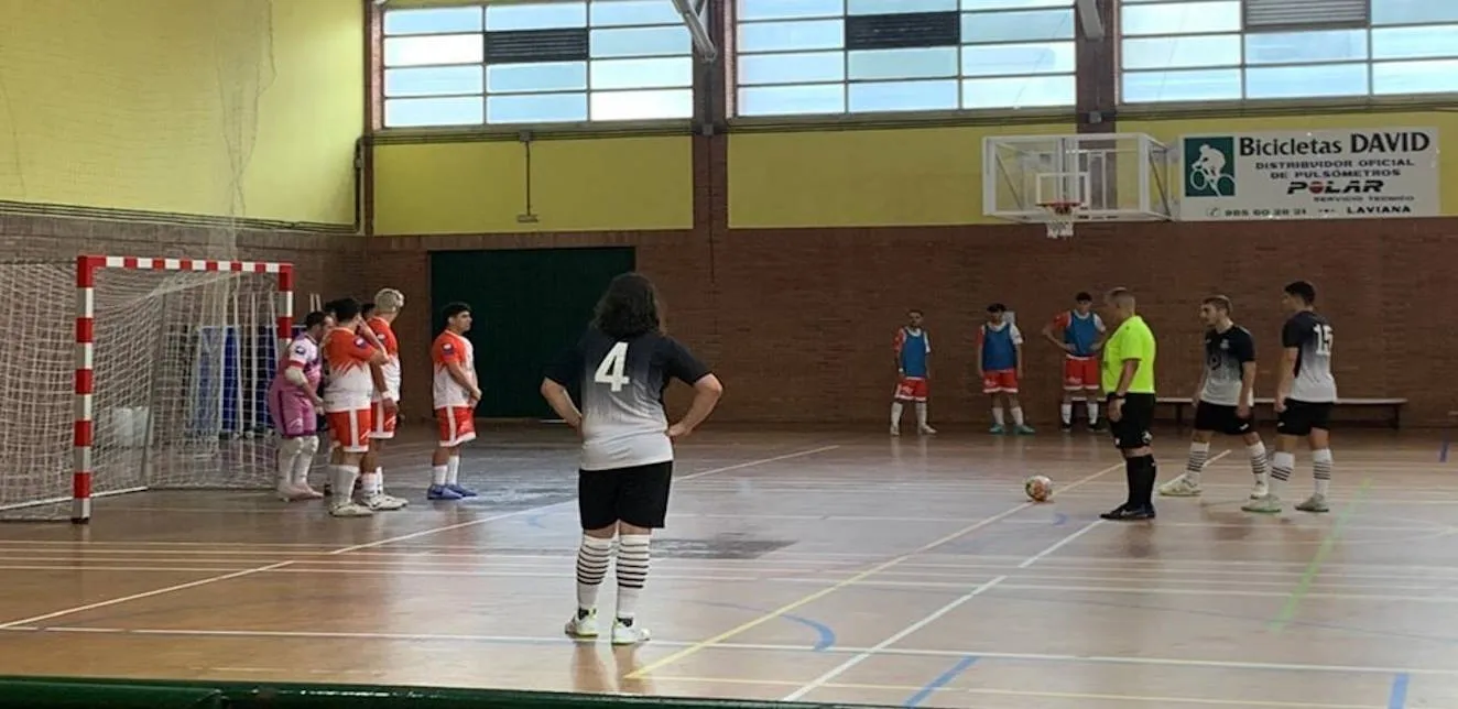 Victoria sólida del Gijón Playas La Bimbala B ante el Deportivo Laviana B (0-3)