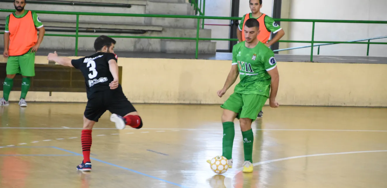 El FS Vicente & Matanza Abogados Cuéllar inició la liga 24/25 cediendo un empate en Santa Clara ante un River Zamora.