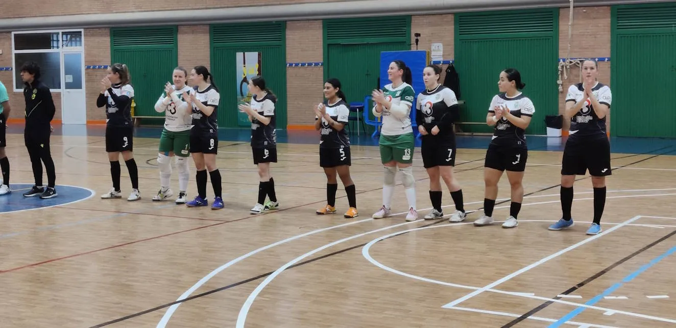 El Deportivo Córdoba sucumbe ante la pegada del Granada (4-0)