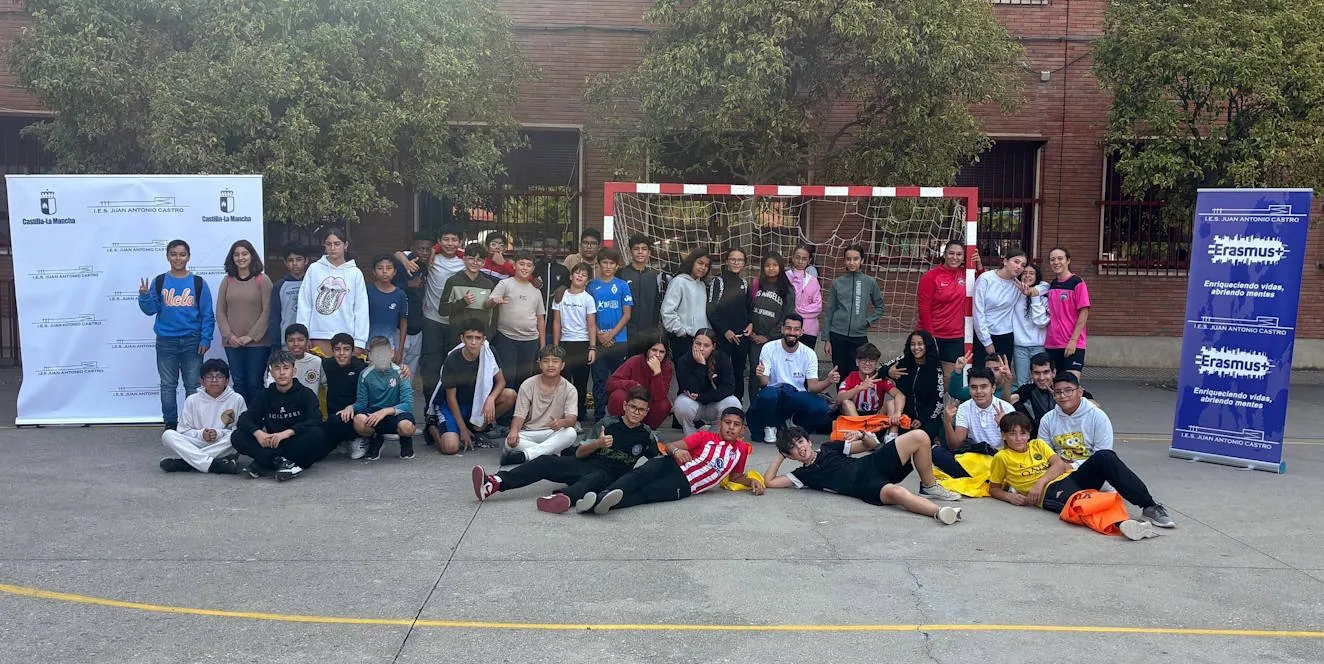 La iniciativa Aula Futsal continúa su recorrido y hace parada en el IES Juan Antonio Castro