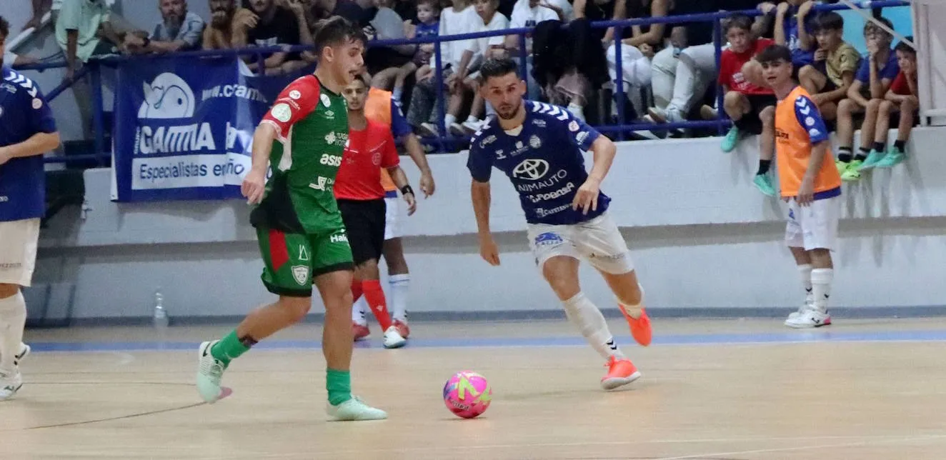 El Xerez se lleva un derbi vibrante ante un Virgili combativo (5-3)