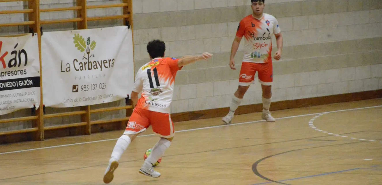 Alto Aller remonta y asalta Gijón en un duelo frenético (4-5)