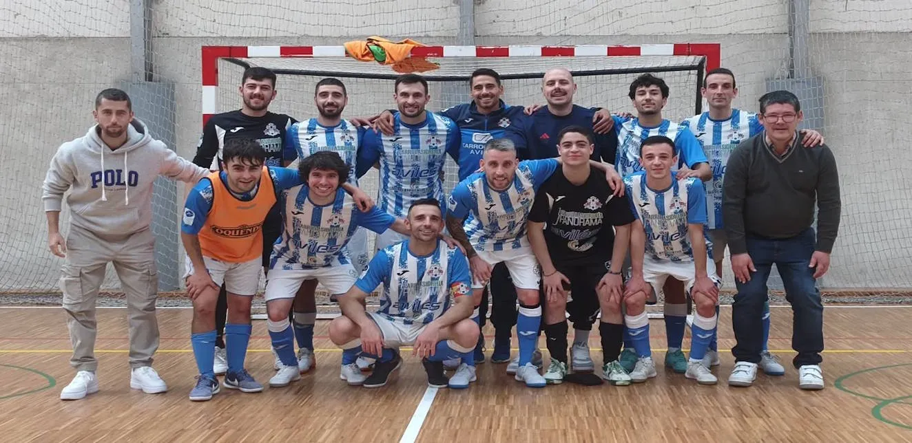 Avilés Sport FS firma una goleada emotiva en la despedida de Carlos