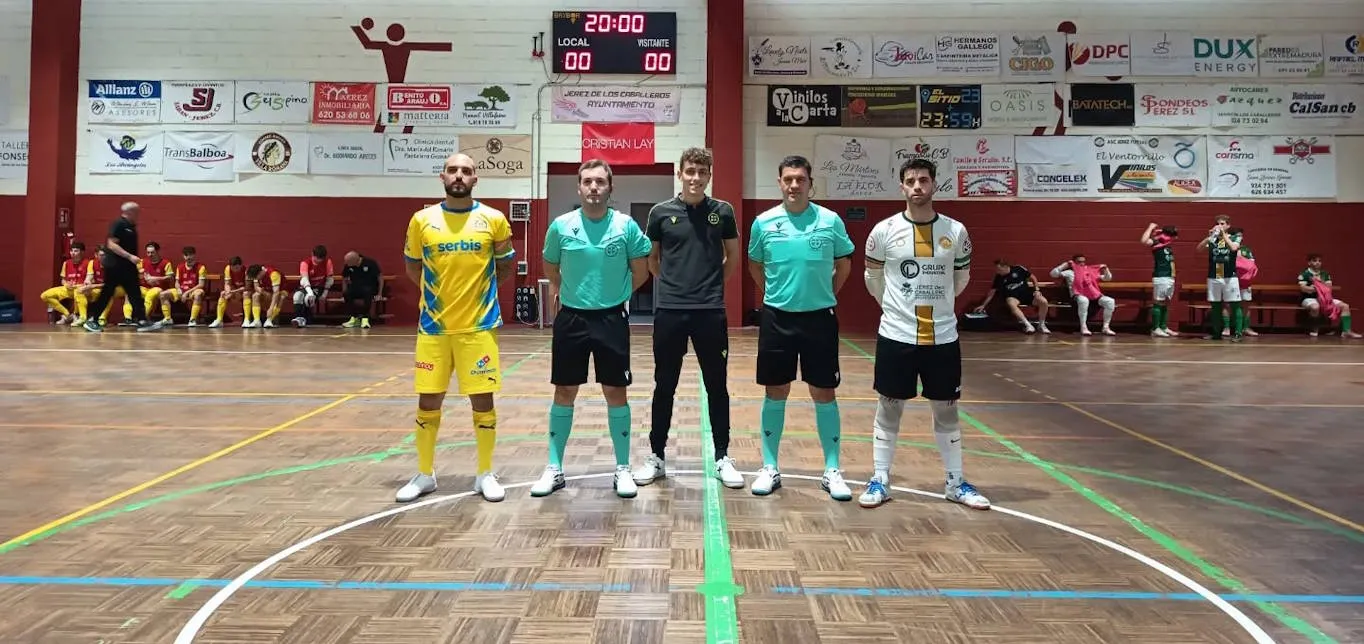 El Alcorcón cae en Jerez de los Caballeros en un partido marcado por la falta de acierto (6-3)