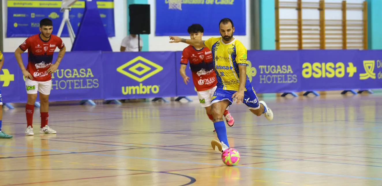 El CD Virgili Cádiz cae ante el líder pero firma una gran imagen