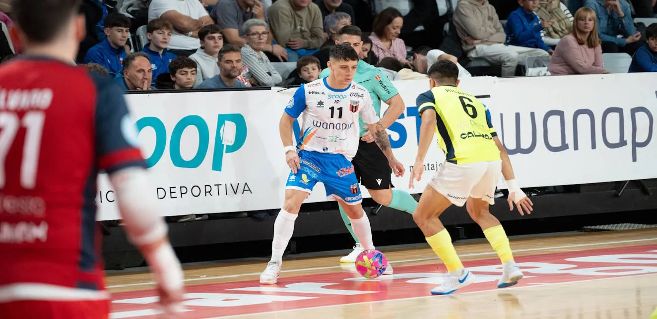 Wanapix remonta con autoridad ante un luchador Gasifred Ibiza (4-1)