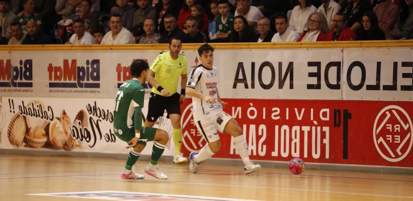 Noia Portus Apostoli roza la victoria ante Movistar Inter en un duelo de máxima tensión