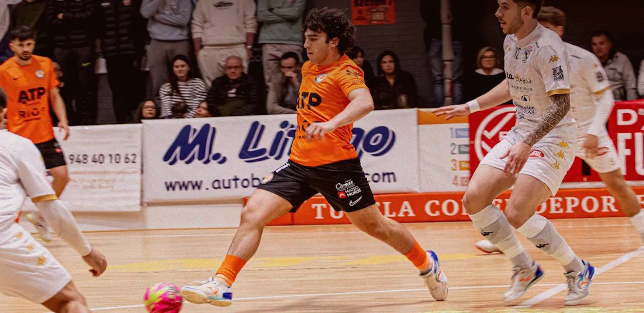 O Parrulo Ferrol conquista Tudela y se afianza en la élite (3-5)