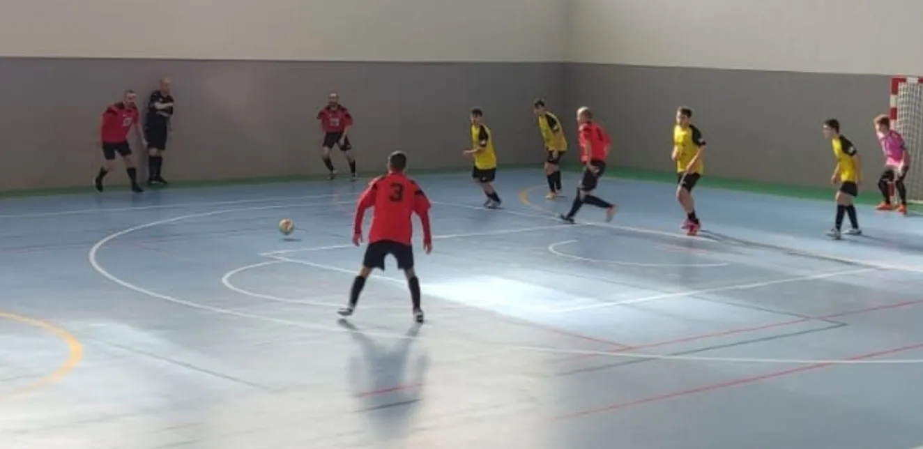 El Garfil Atlético Lugones impone su experiencia y doblega al Alto Aller B