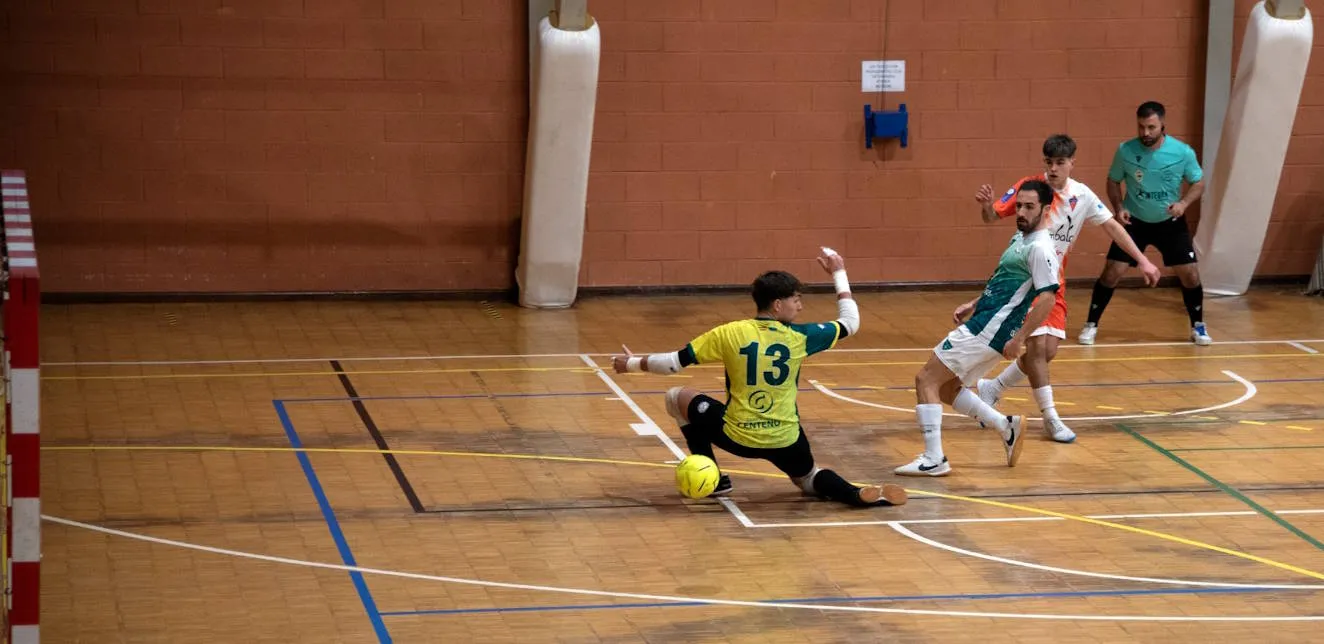 El Gijón Playas La Bimbala firma una remontada épica en Piedras ante el Cinco As FS