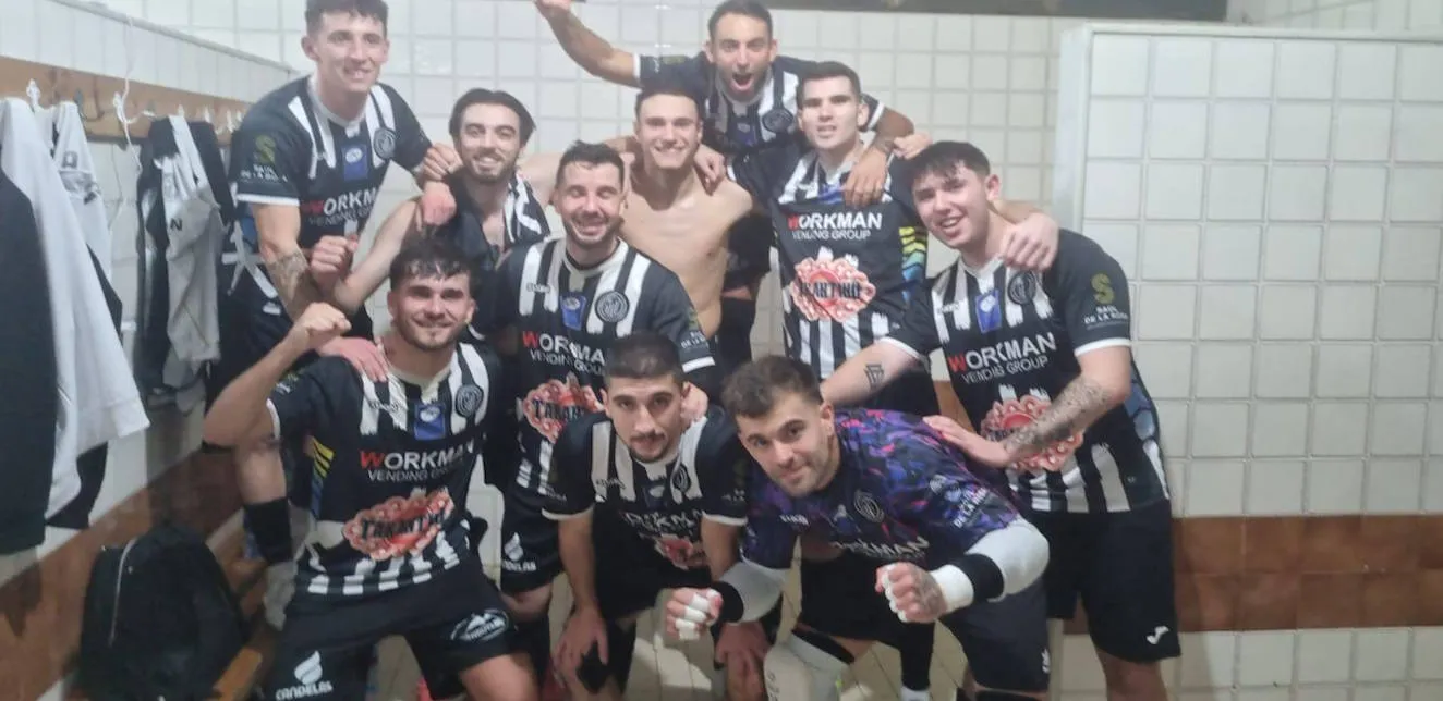 El Racing de Mieres fulmina al Txamón Oviedo en veinte minutos y consolida su liderato