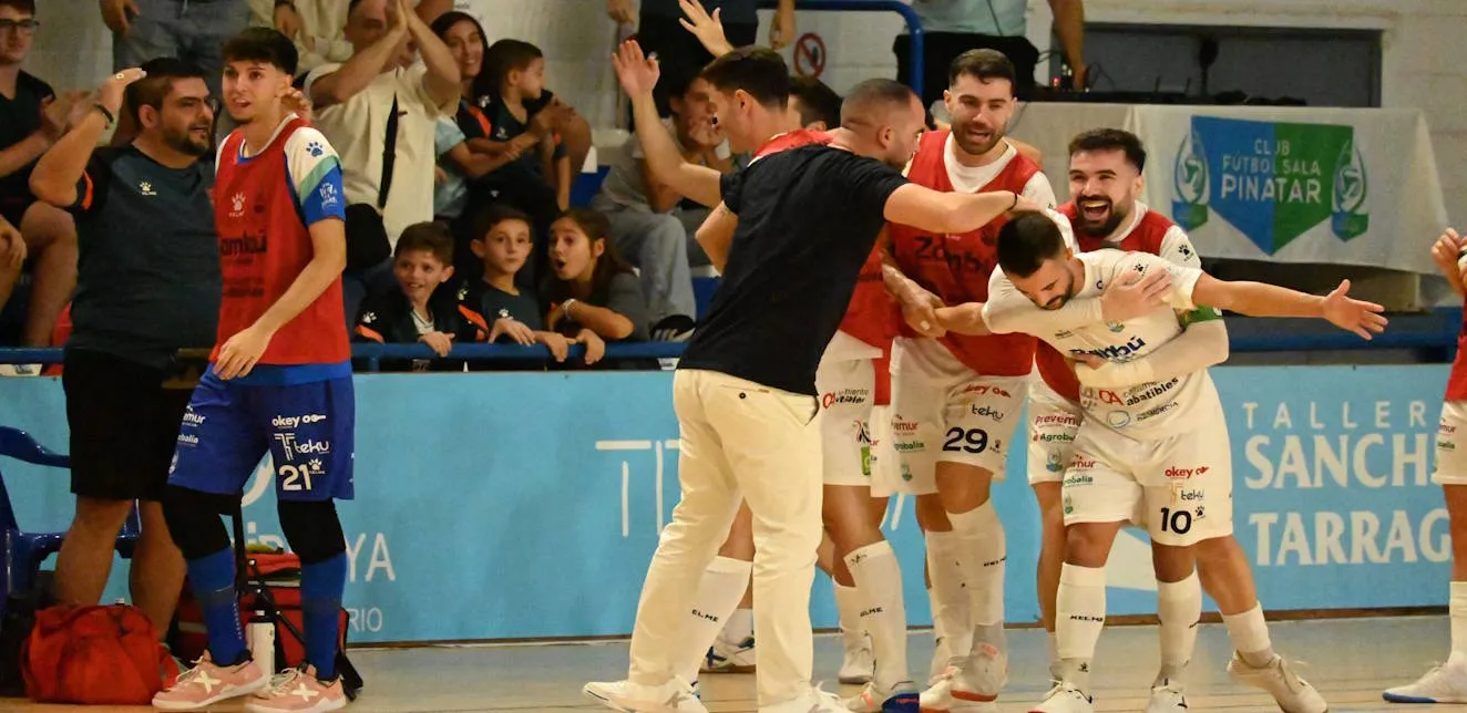 Zambú CFS Pinatar firma una primera parte de ensueño y resiste el asedio de Heredia 21 Málaga
