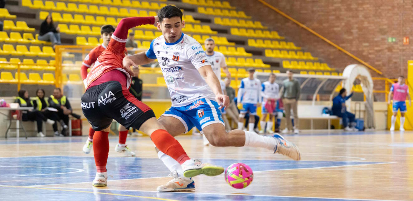 Triunfo para aupar al Wanapix  al liderato (1-4)