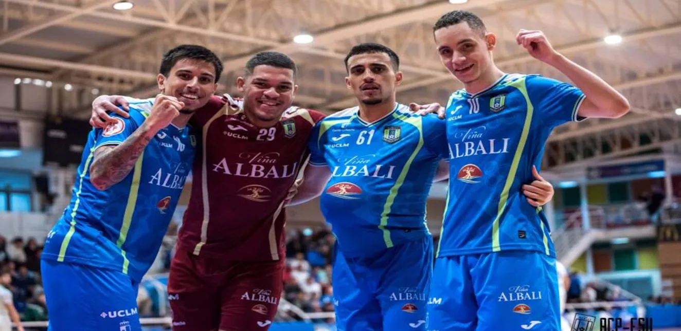 El Viña Albali Valdepeñas impone su ley y avanza con paso firme hacia el sueño copero