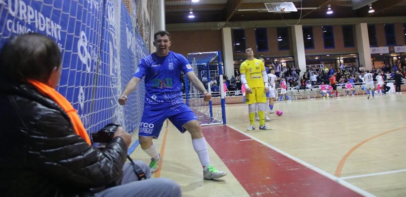 El MRB-FS Móstoles se reencontró con la victoria al imponerse por 3-1 al Gasifred Atlético