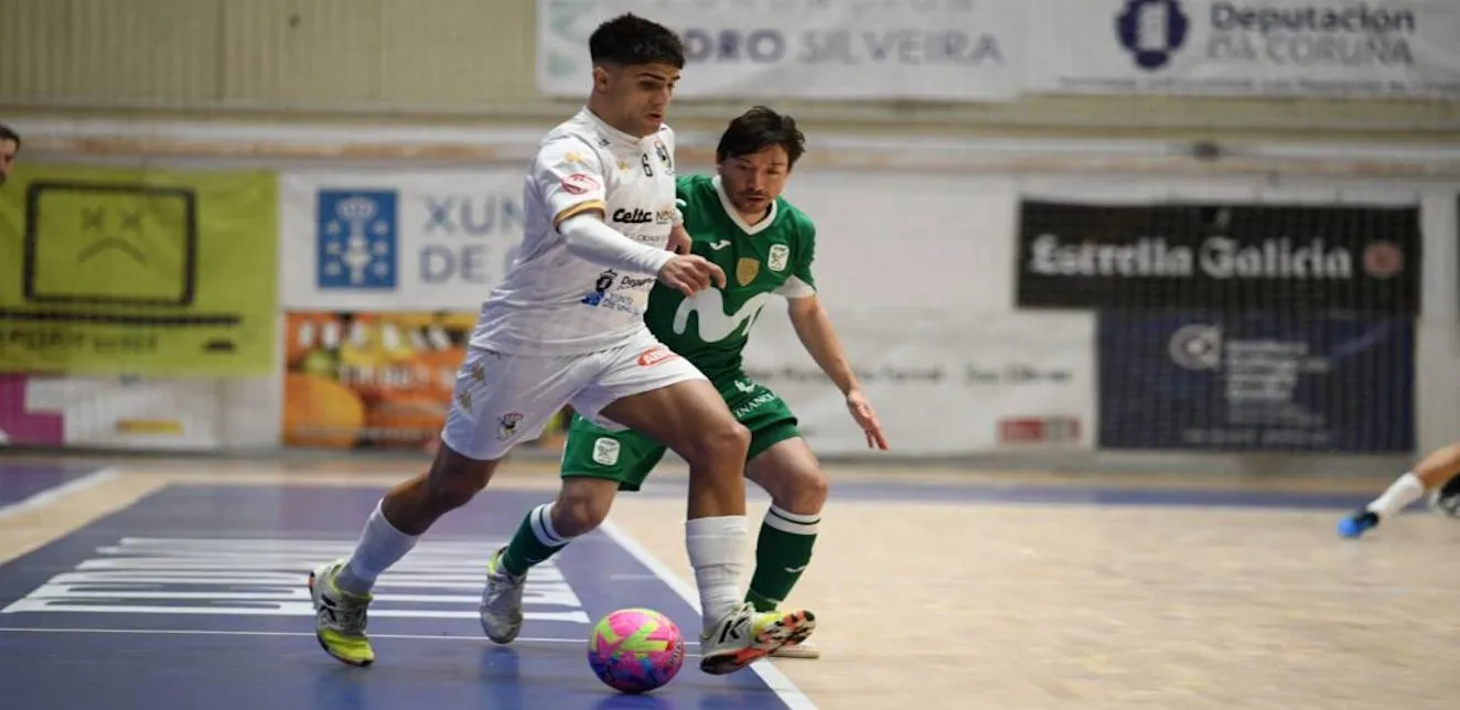 O Parrulo Ferrol se ahoga en la orilla y cede ante el Movistar Inter en un final de infarto en A Malata