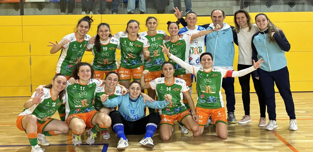 Benete se viste de heroína para dar al MRB Móstoles una victoria agónica en Esplugues