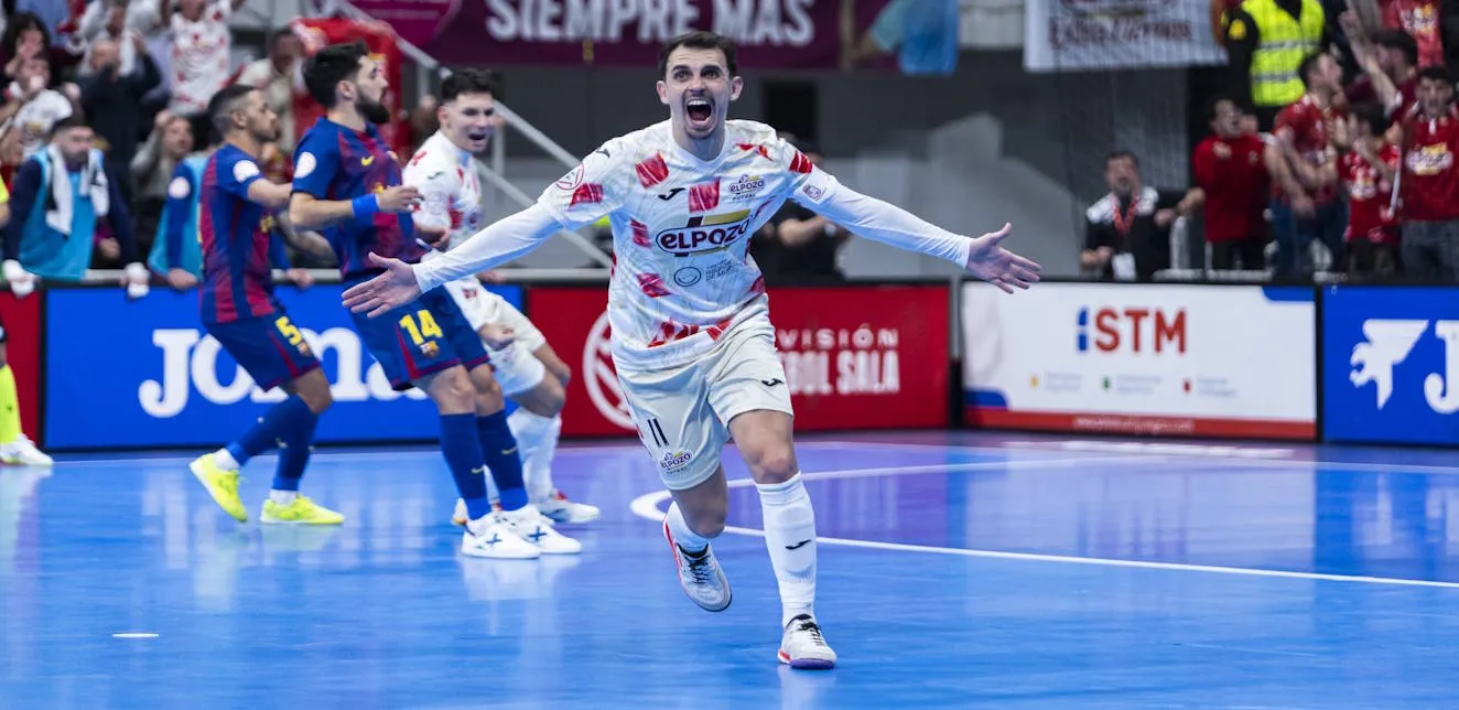 ElPozo Murcia Costa Cálida resiste ante el Barça y se corona campeón de invierno en un clásico de infarto