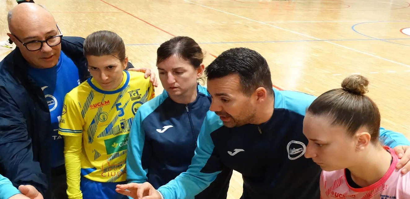 El Salesianos Puertollano afronta un derbi de contrastes