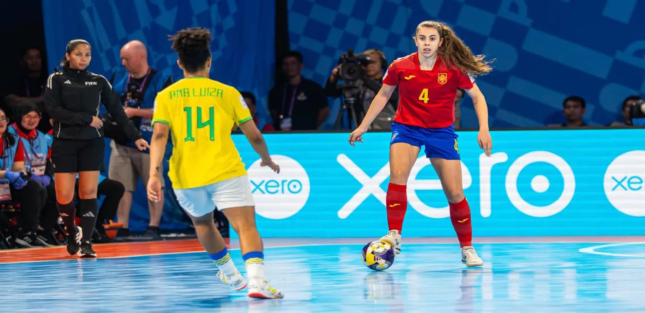 Un minuto de pesadilla despierta a España del sueño mundialista ante una Brasil implacable
