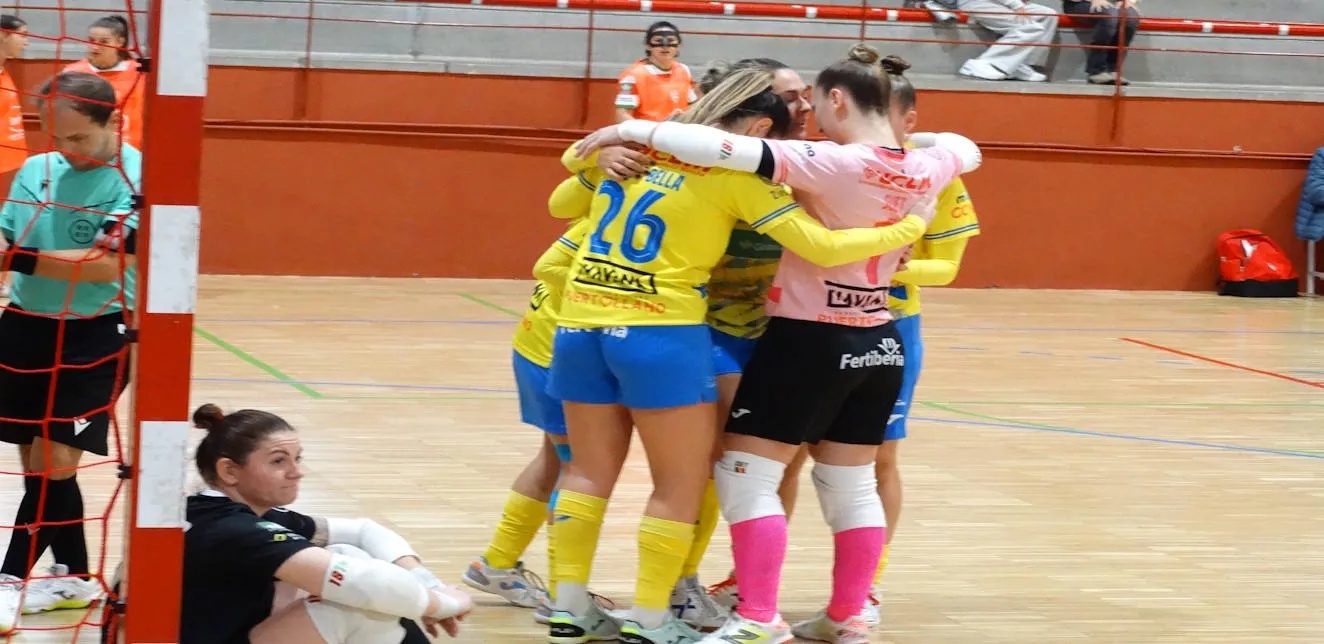 Set y liderato para el Salesianos Puertollano
