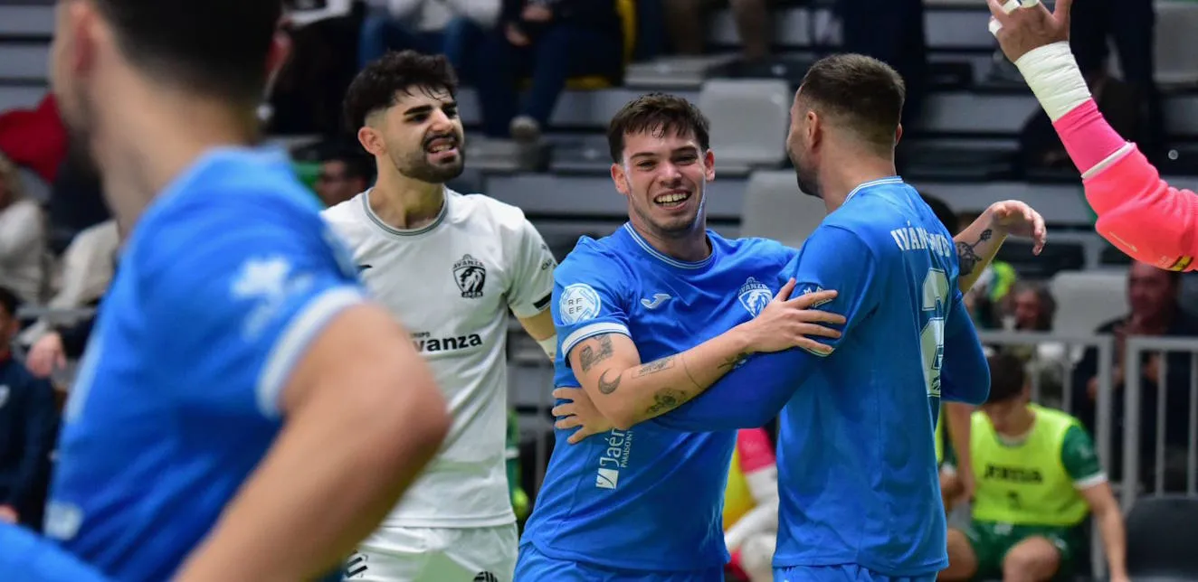 Primera victoria de Avanza en el Olivo Arena (4-1)