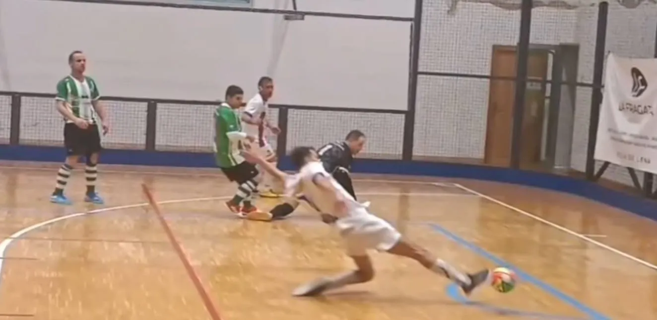 Derrota del Amigos de Soto F.S. "B" Ante el C.D. Raíces F.S.  en un Partido de Goleada