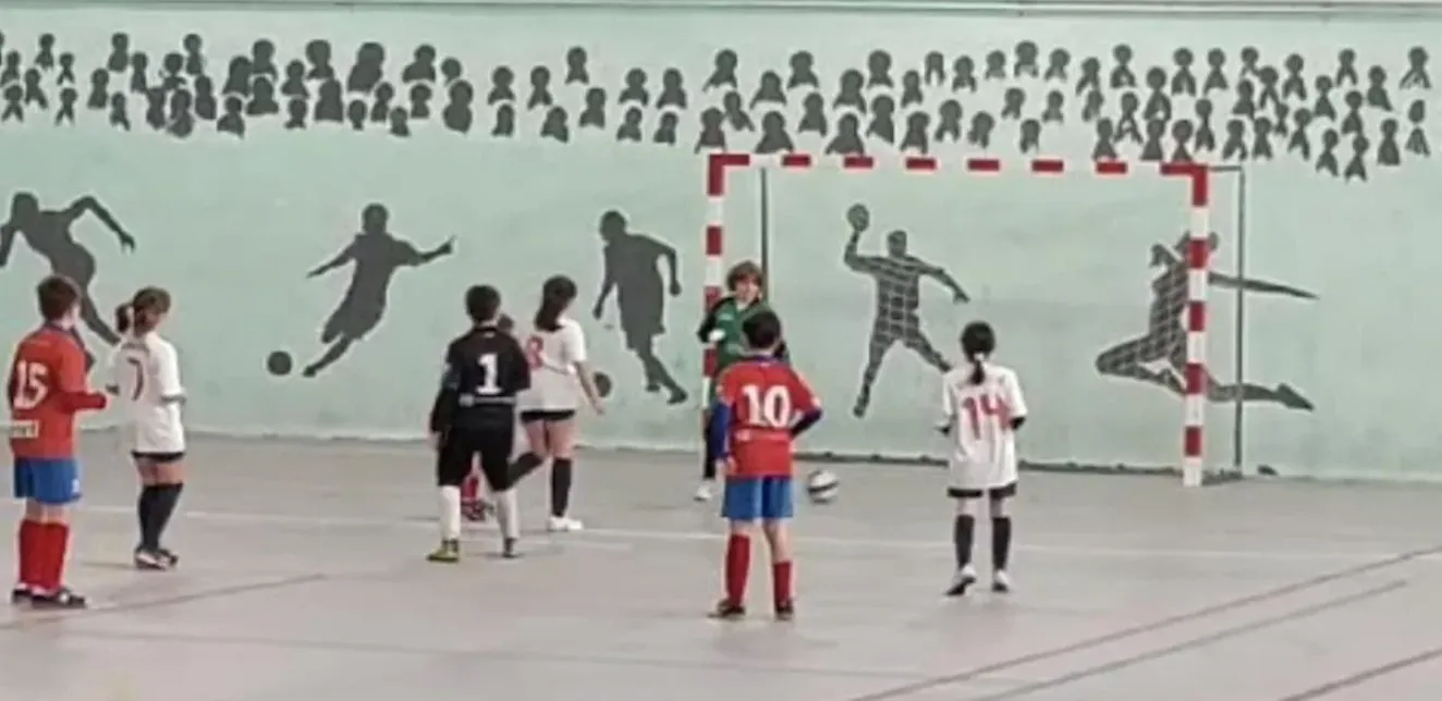 El Gijón Fútbol Femenino se planta ante los insultos: «Ninguna niña debería vivir esto bajo ningún concepto»