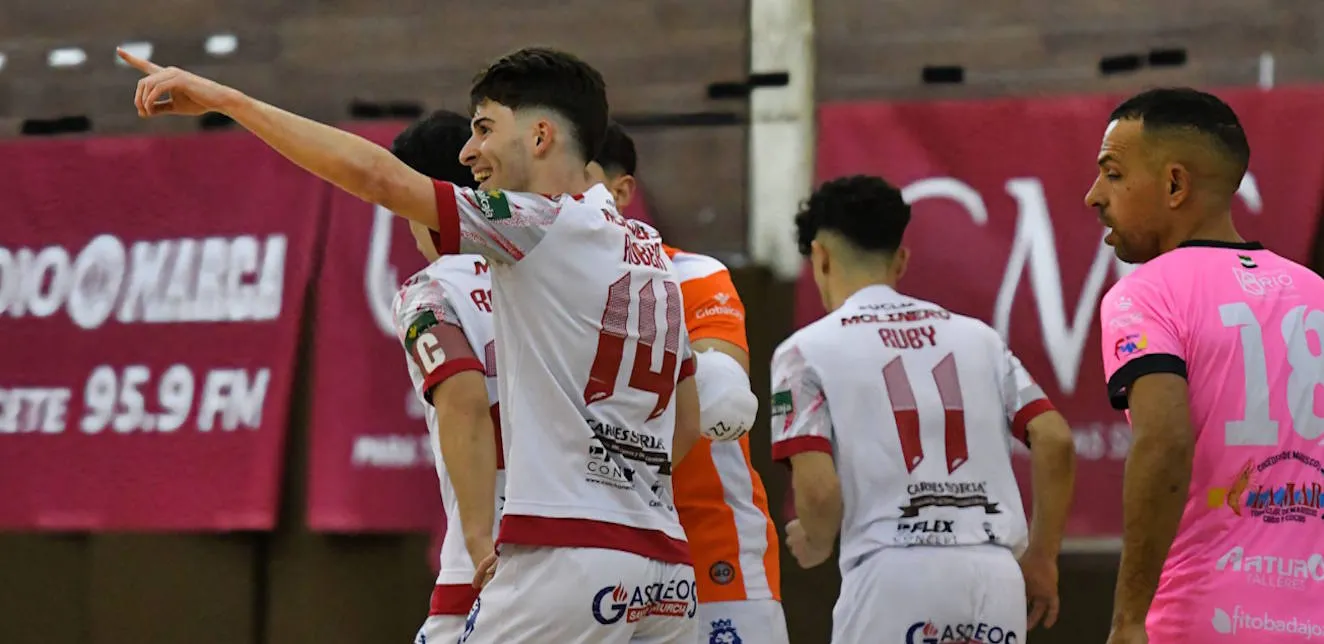 El Albacete FS vence en casa al Badajoz y duerme en zona de playoff (7-4)