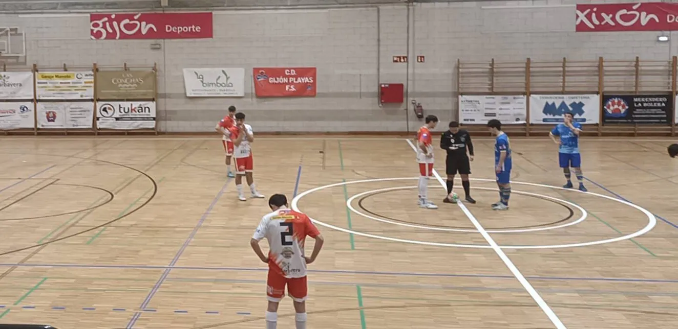 El Gijón Playas "B" cae ante Lugones Rangers "B" en un partido igualado (2-3)