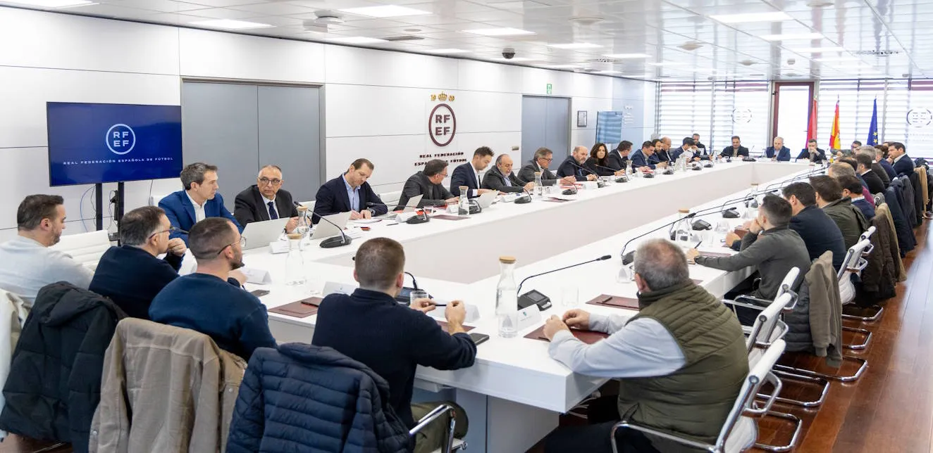 Louzán apuesta por una nueva era en el fútbol sala: los clubes tendrán voz en la gestión de la competición