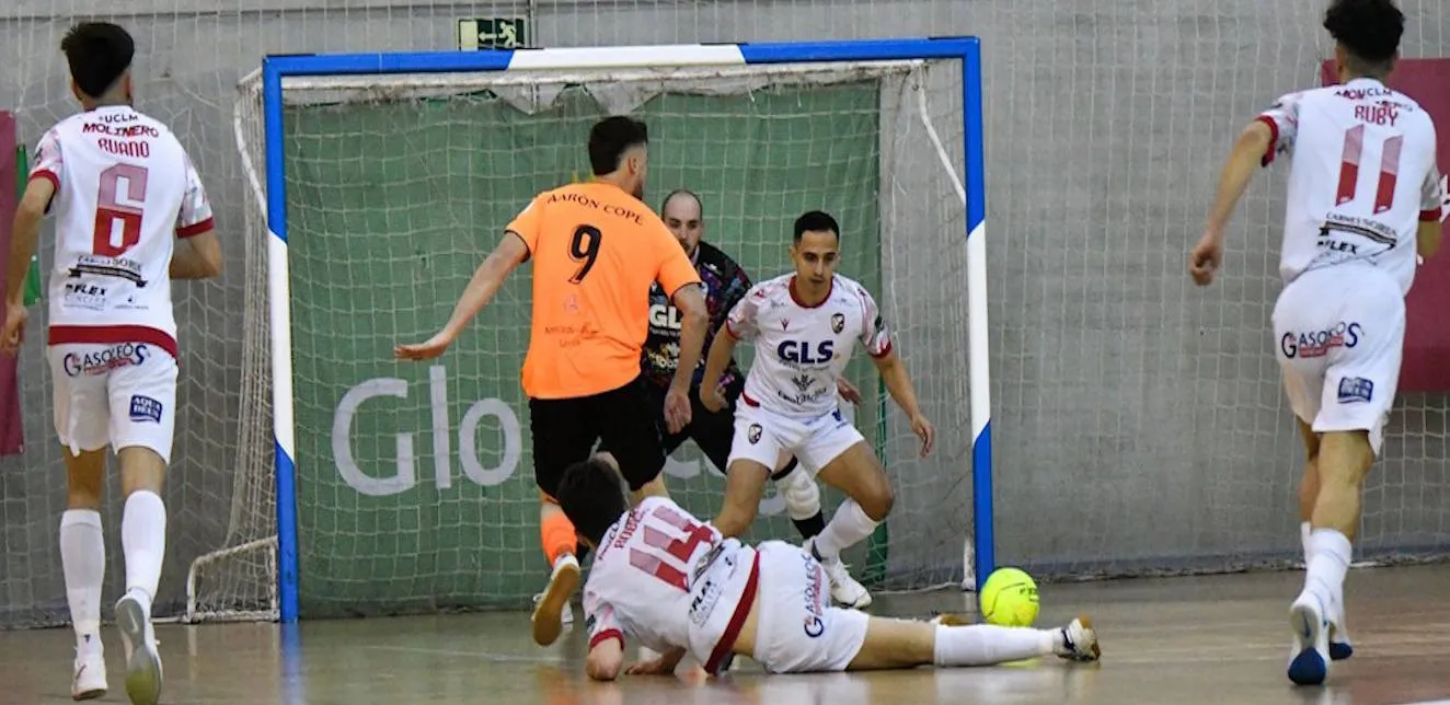 Al Albacete FS se le escapa un punto ante el líder a falta de tres segundos (3-4)