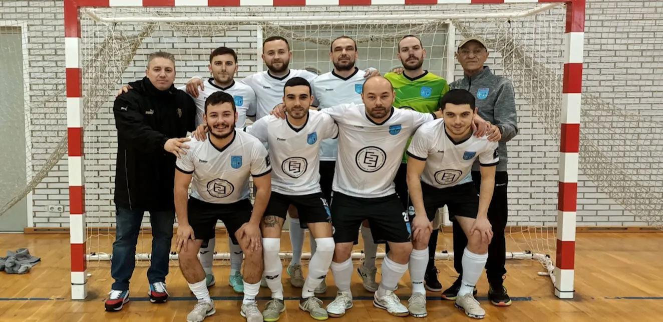 Empate vibrante entre Concejo Valdés F.S. y Atlético Moscón F.S. en Luarca