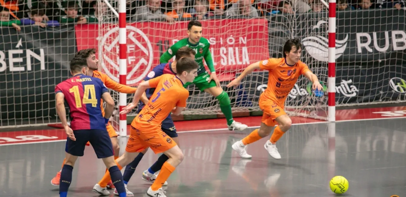 ¡Crueldad en Vista Alegre! El Burela FS rozó la gloria pero el Barça remontó en el último suspiro