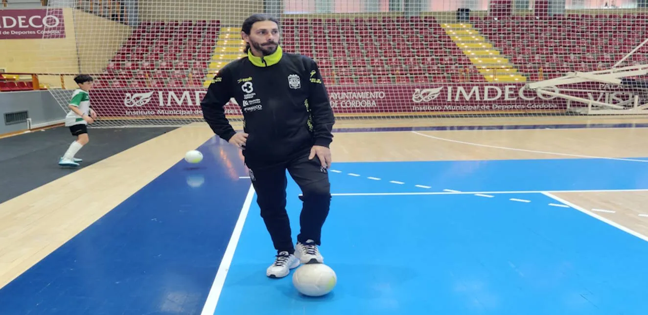 Miguel Farina no continuará al frente del Deportivo Córdoba
