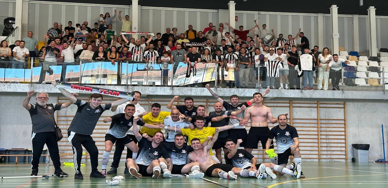 El Deporte en Laviana gana en Gijón y asciende a Segunda División B FútSal