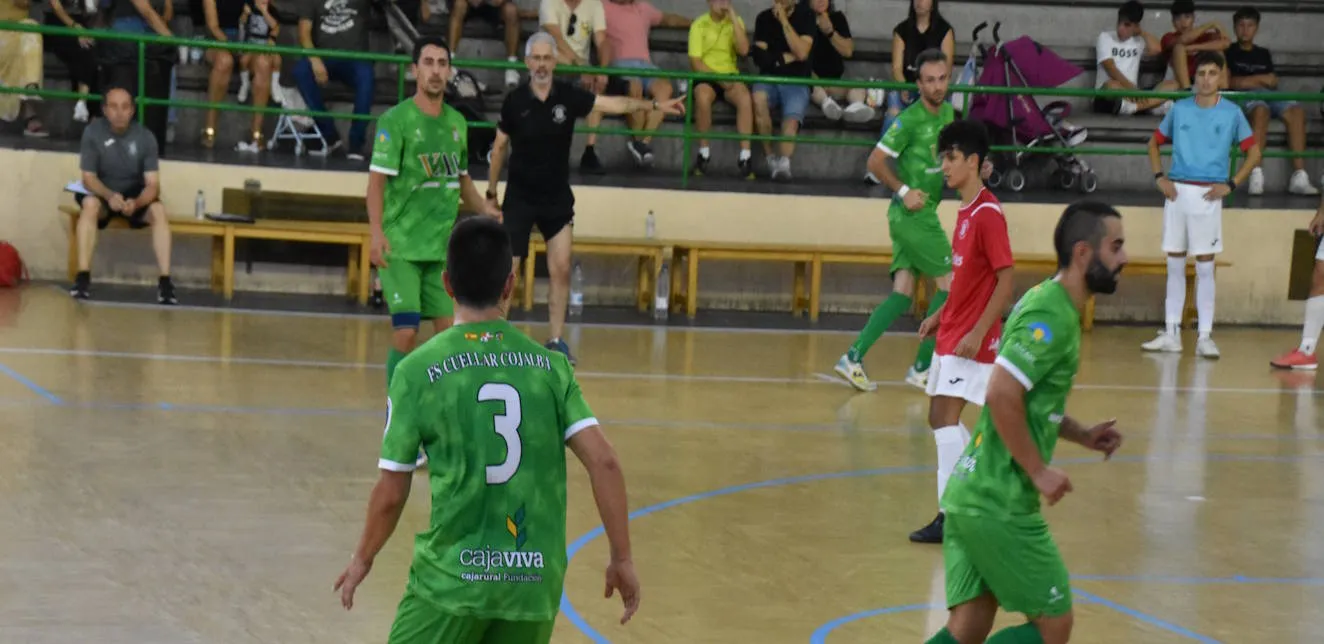 El FS Vicente & Matanza Cuéllar se estrena con autoridad ante Tres Columnas (6-0)