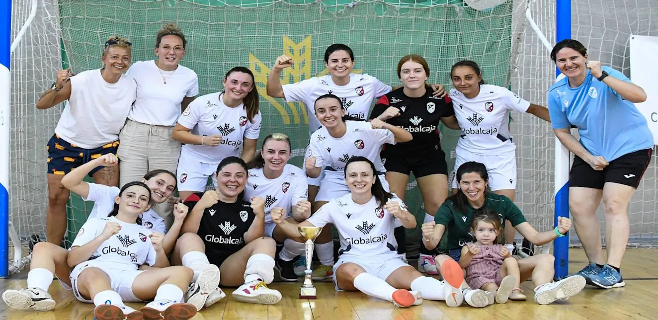 El Globalcaja Albacete FS, campeón del V Trofeo Feria Ciudad de Albacete Femenino tras vencer al Bisontes Castellón FSF (3-1).