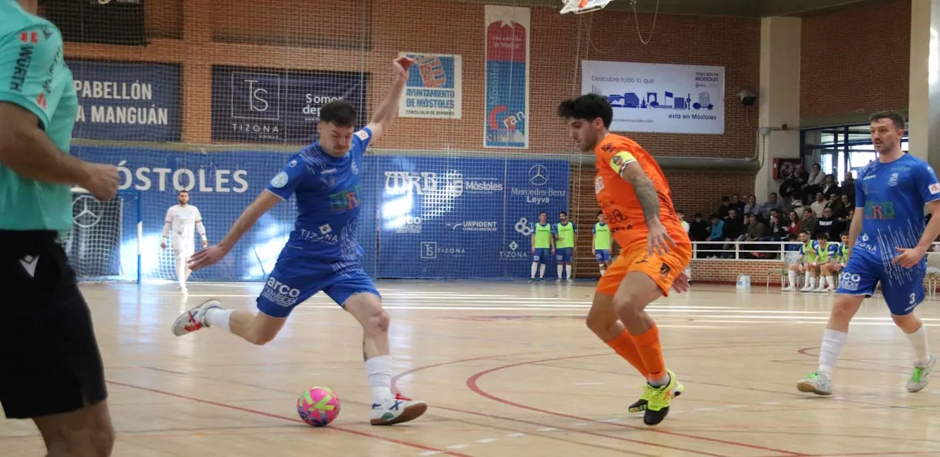 El MRB-FS Móstoles tira de oficio y paciencia para tumbar al Reyco Burela y asaltar la tercera plaza