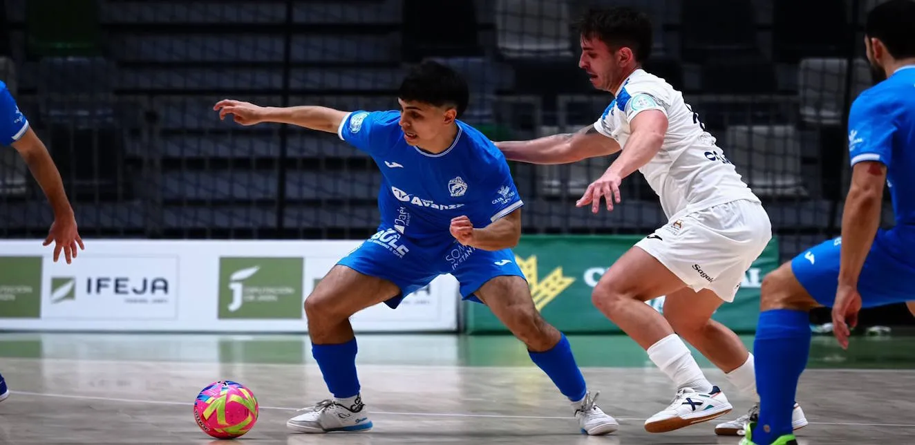 Un zarpazo de Joseliyo tumba a un correoso Ibiza (1-0)