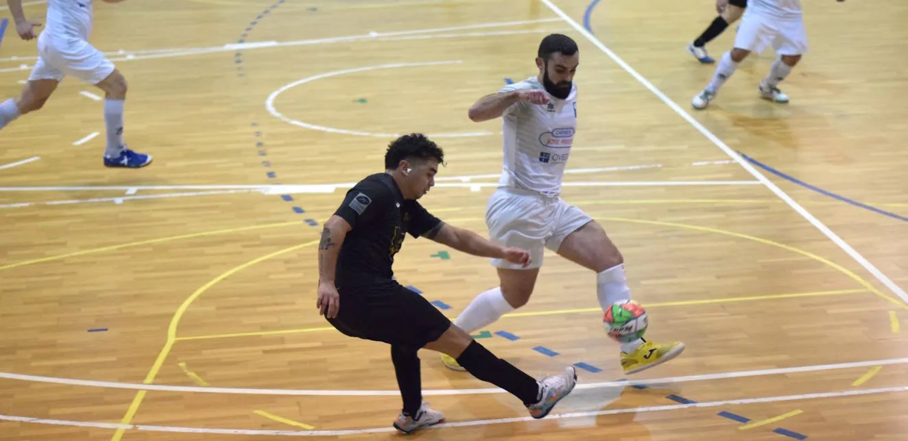 Amigos de Soto frena en seco al equipo revelación y arranca el año con una remontada de carácter