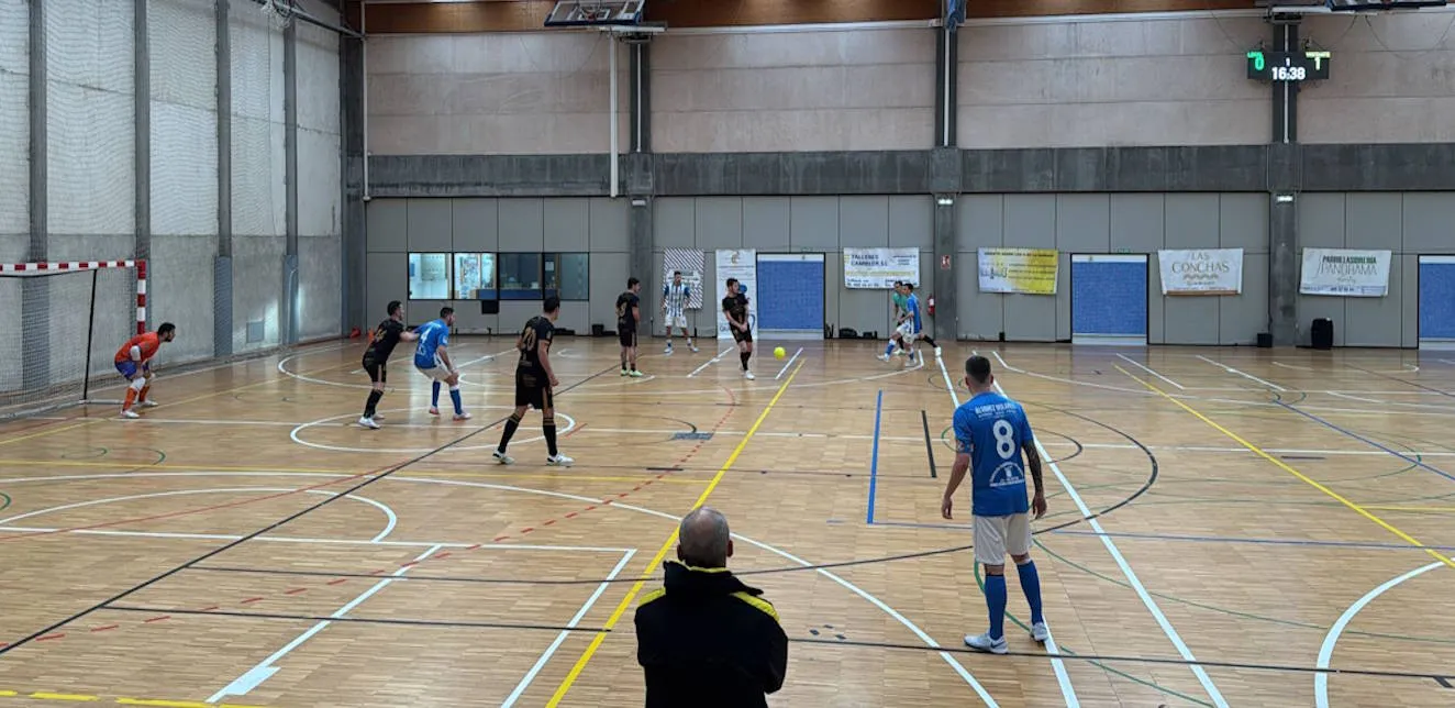 El Franco F.S. asalta el fortín de Jardín de Cantos con un gol agónico de Javier Ibañez sobre la bocina