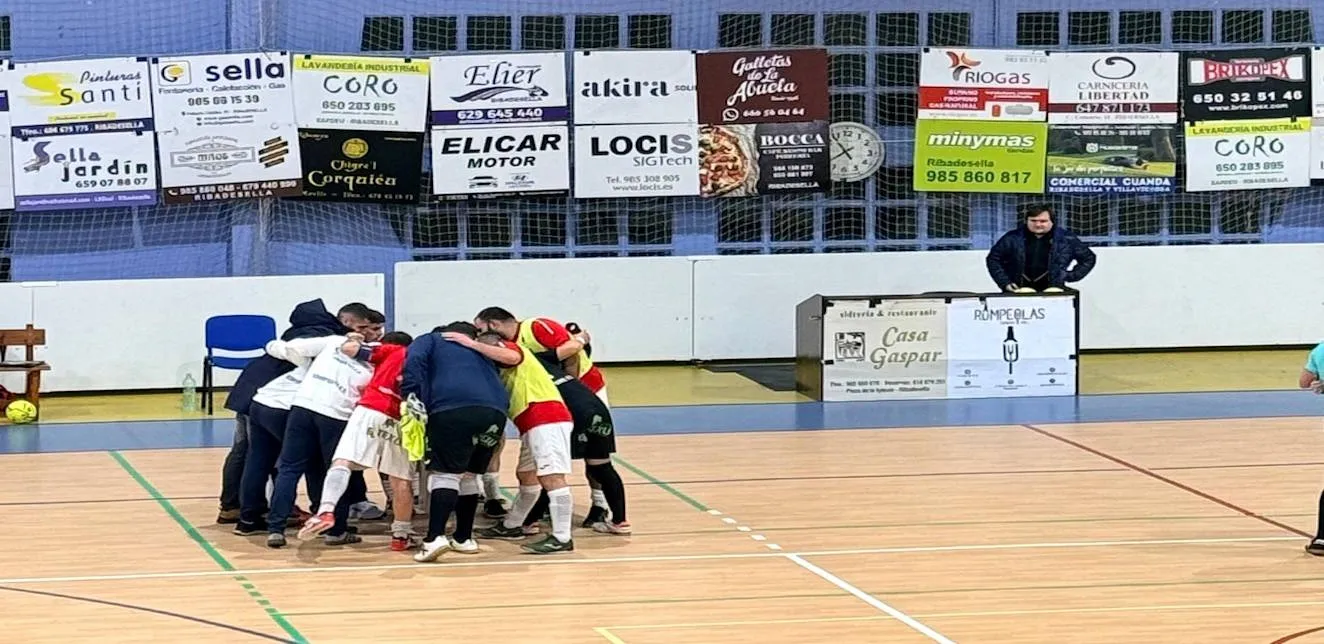 El Rompiente escala a la cima con una exhibición de poderío ofensivo ante el Monsacro Mostayal