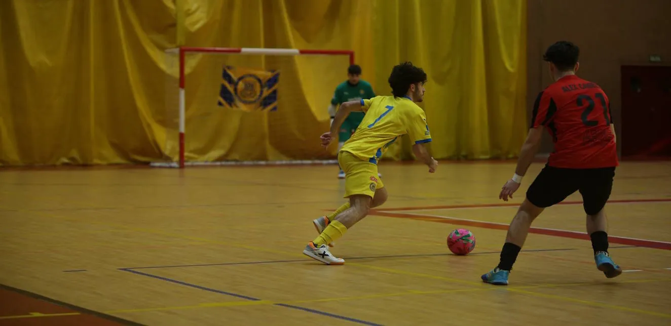 El Sargal se viste de urgencia: El Vivocuenca recibe al Alcorcón en una final por la permanencia