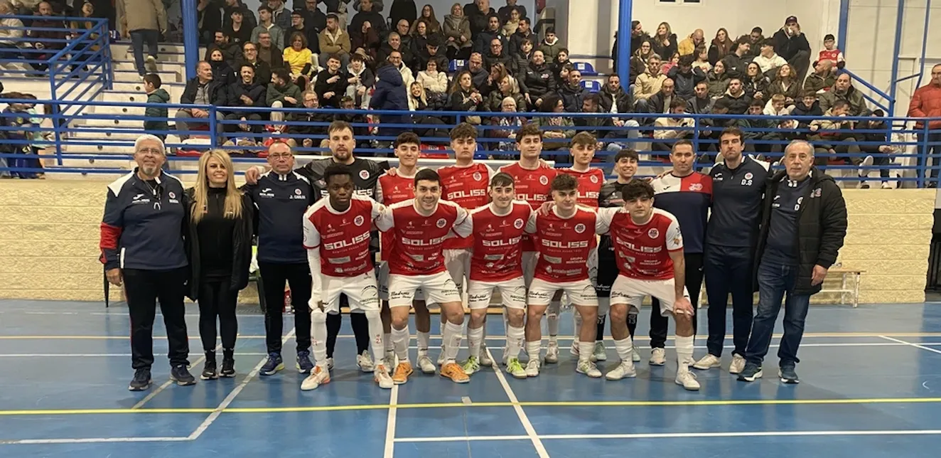 El Soliss AD Bargas tiñe el derbi de su color con un póker estelar de Fer (1-7)