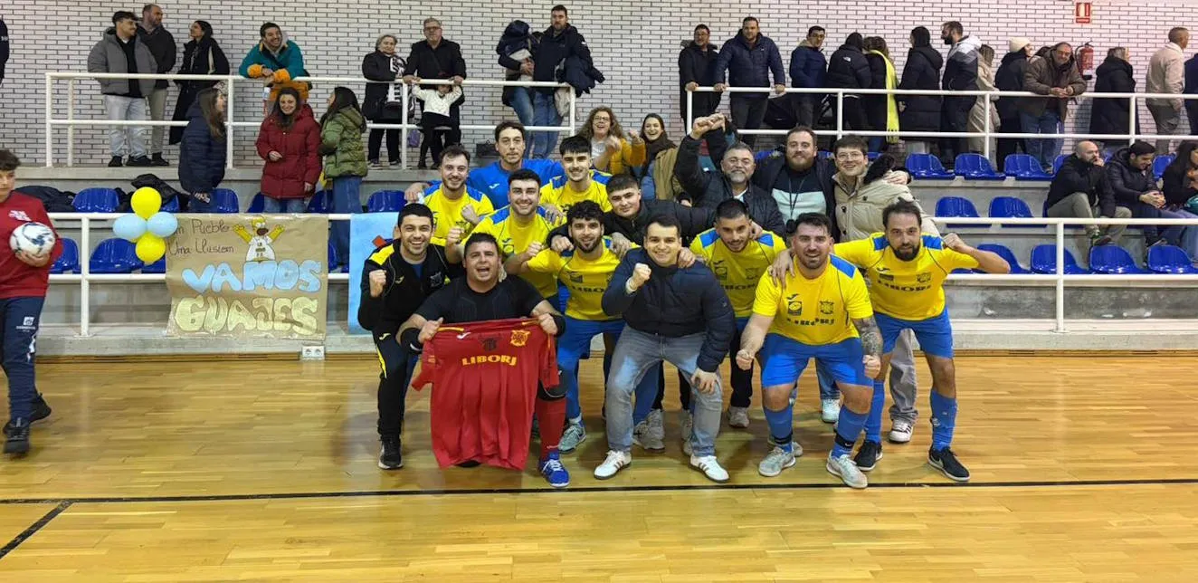 Éxtasis en San Juan de La Arena: el líder tumba al Muros Balompié sobre la bocina en una batalla de infarto