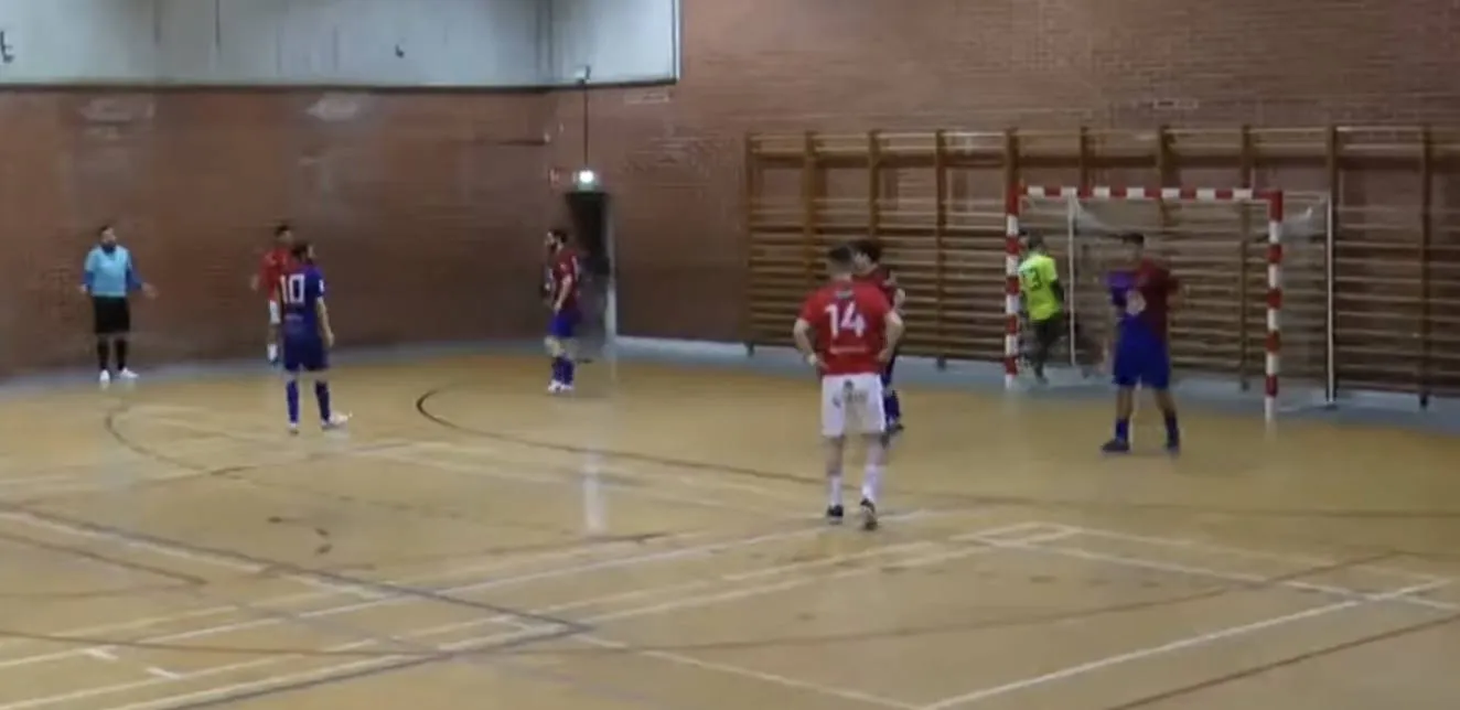 El C.D. Gijón Perchera destrona al Rompiente F.S. en un duelo de infarto