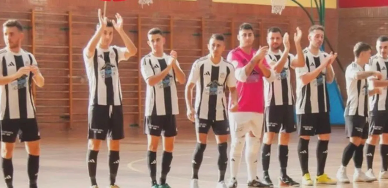 El Deportivo Laviana se aferra al "factor cancha" para sobrevivir ante el IES Coruxo