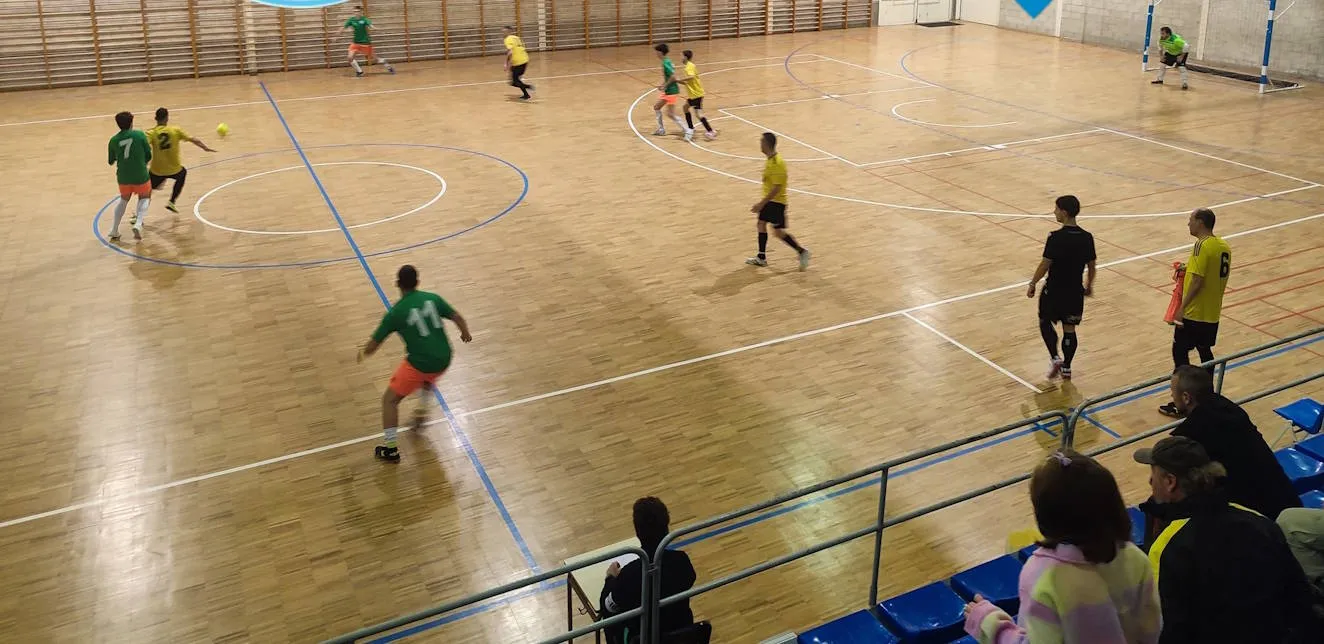 Pulso a tres bandas por la gloria: Teverga, Futsal Mieres y La Corredoria afrontan una jornada clave en la lucha por el ascenso